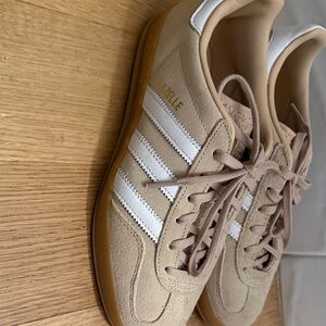 Adidas Tan and White Casual Sneakers